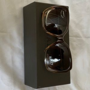 Bally sunglass brown color